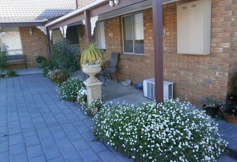 酒店 Golden Square Motor Inn