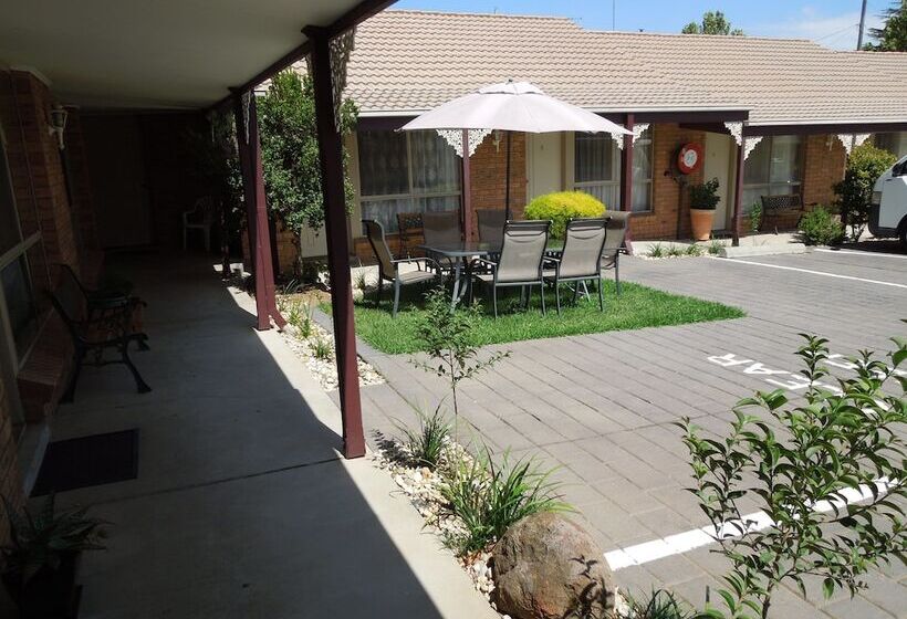 酒店 Golden Square Motor Inn