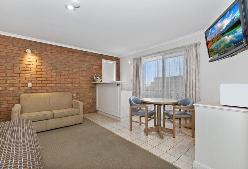 酒店 Golden Square Motor Inn