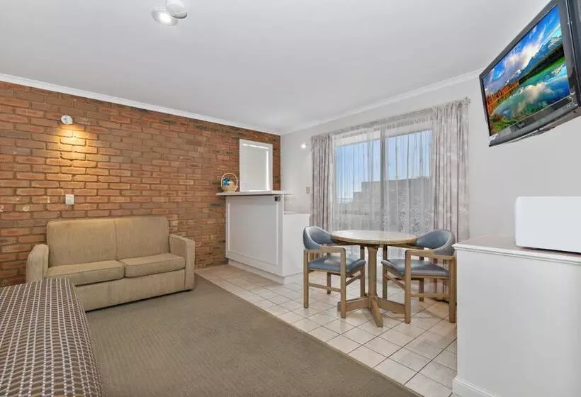 酒店 Golden Square Motor Inn