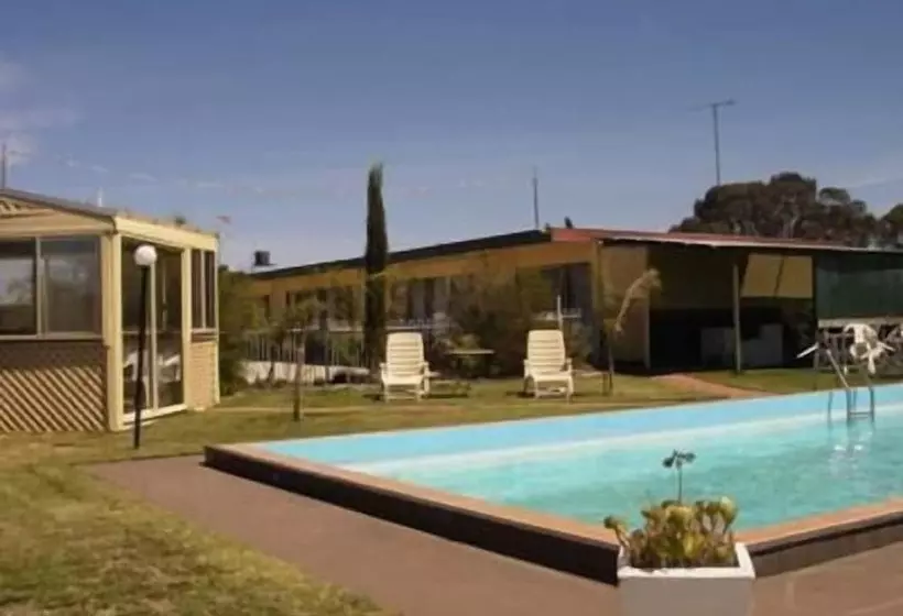 호텔 Darlot Motor Inn