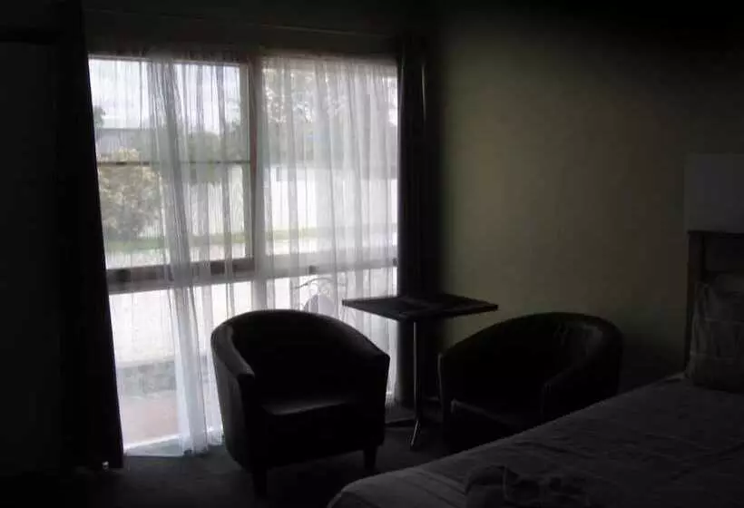 호텔 Darlot Motor Inn