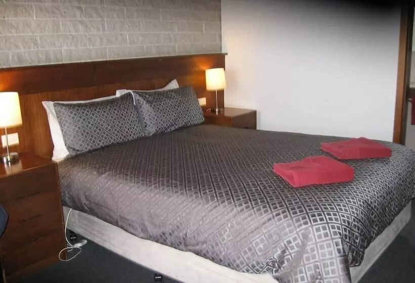 호텔 Darlot Motor Inn