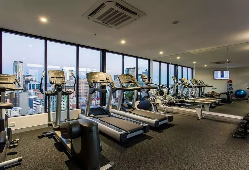 Отель Grand Chancellor Brisbane