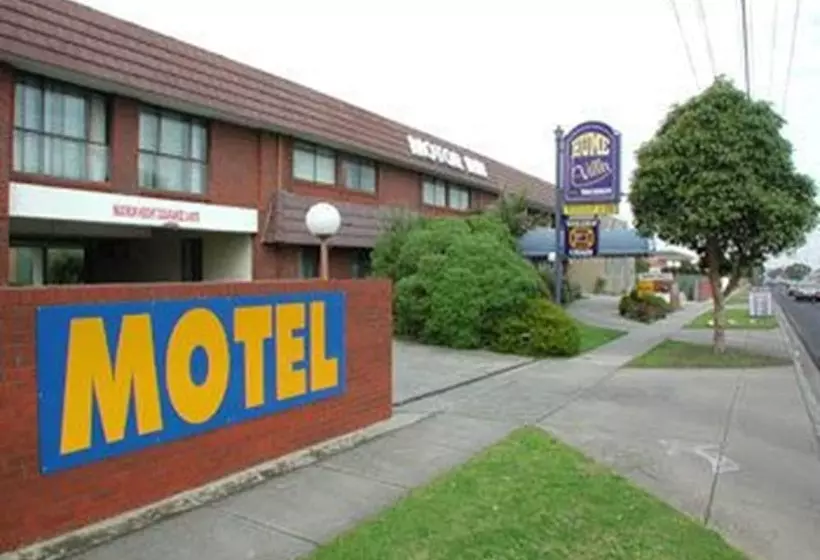 호텔 Hume Villa Motor Inn