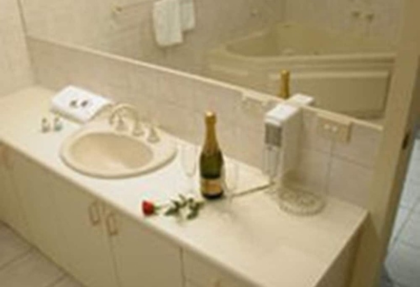 فندق Hume Villa Motor Inn