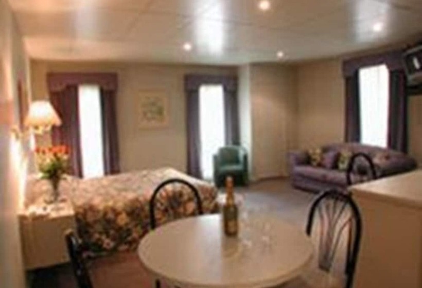 فندق Hume Villa Motor Inn