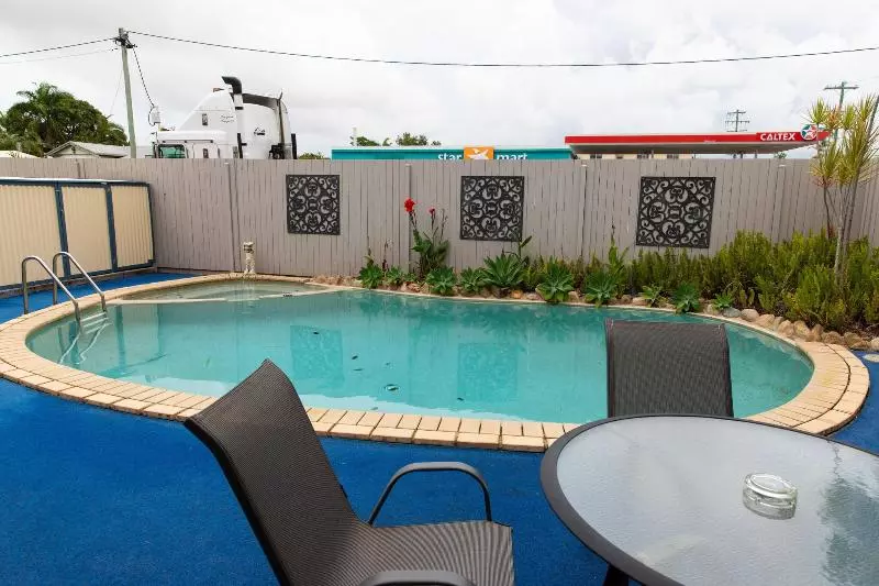 ホテル Lantern Motor Inn