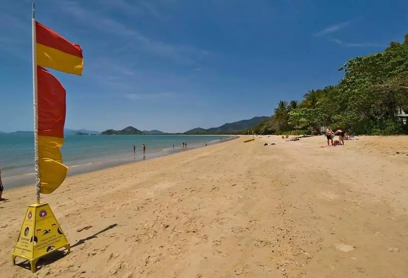 호텔 Marlin Waters Beachfront Apartments