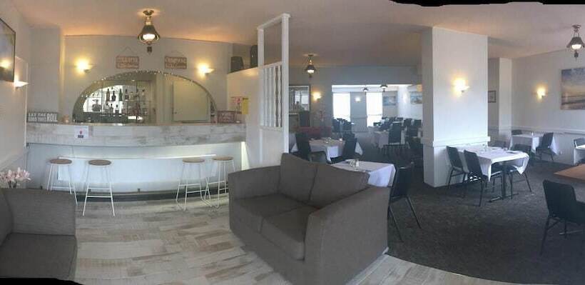 בית מלון כפרי Molly Morgan Motor Inn