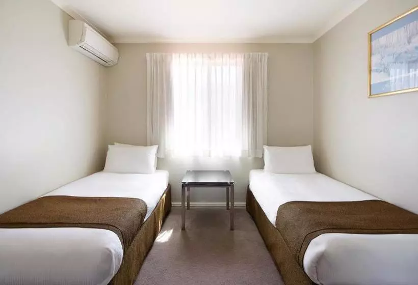 ホテル Pinnacle Apartments