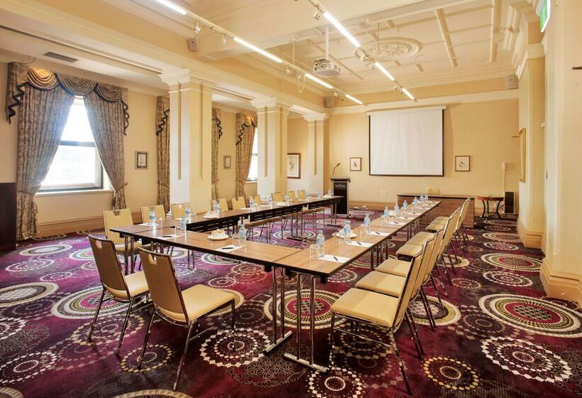 בית מלון כפרי Treasury Brisbane