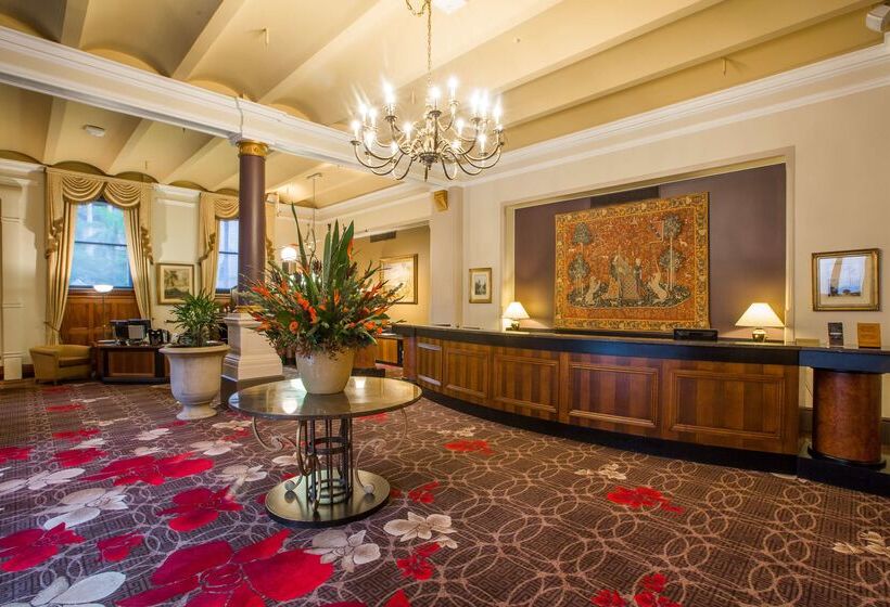 בית מלון כפרי Treasury Brisbane