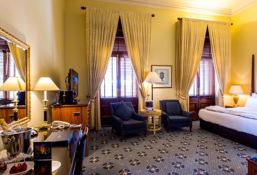 בית מלון כפרי Treasury Brisbane