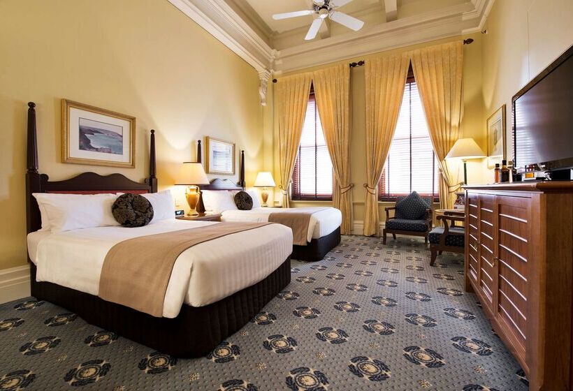 בית מלון כפרי Treasury Brisbane