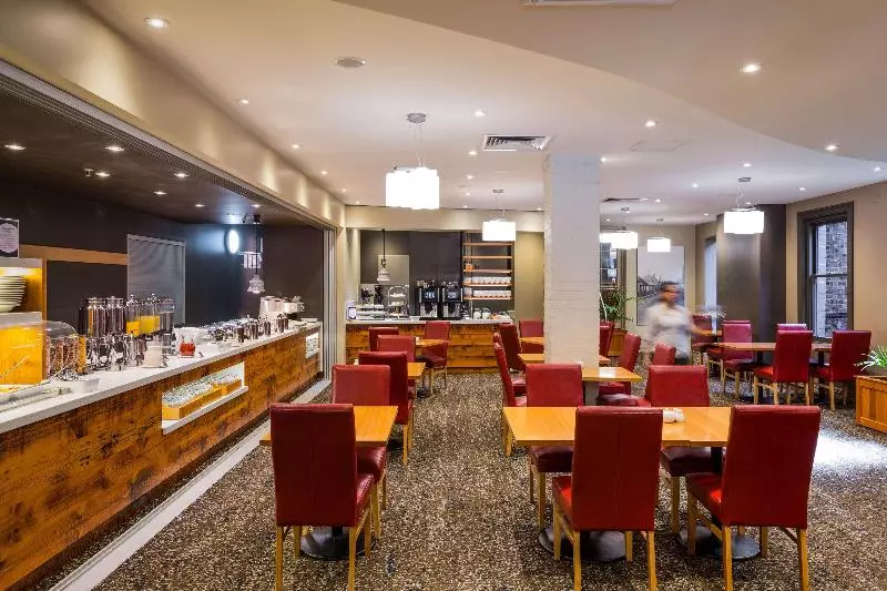 The Old Woolstore Apartment