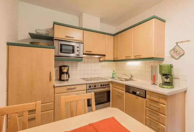 Отель Landhaus Kristall