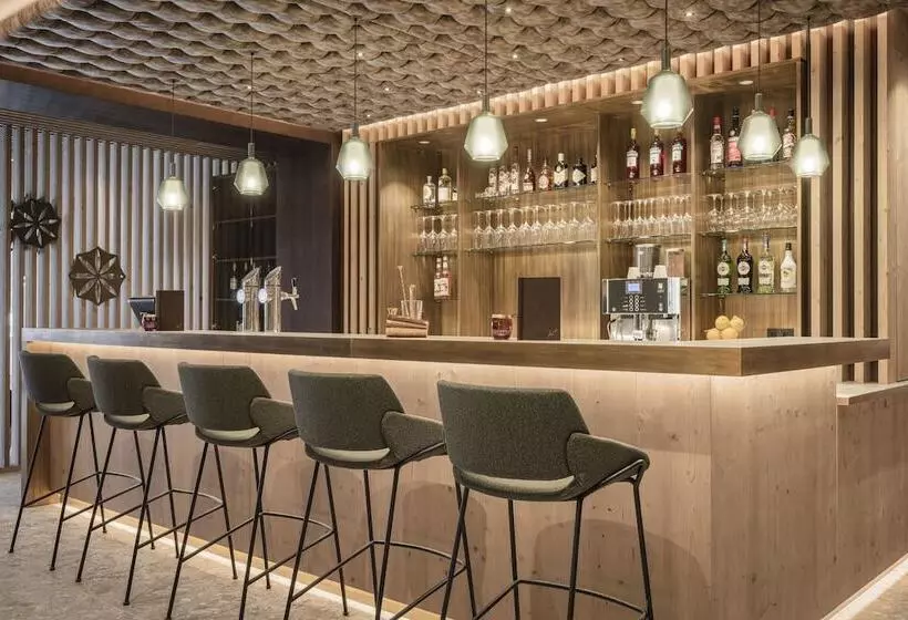 Отель Landhaus Kristall