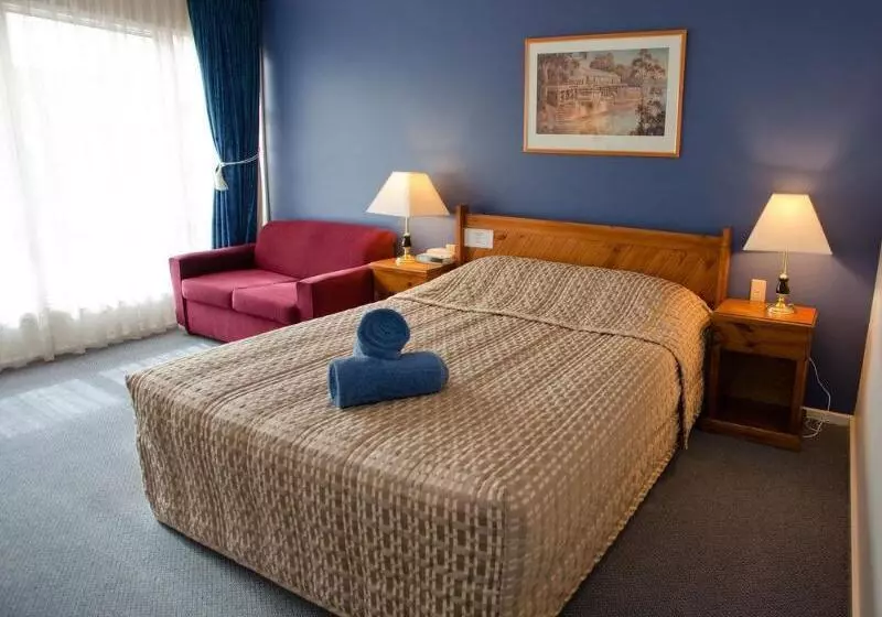 The River Boat Hotel   Echuca