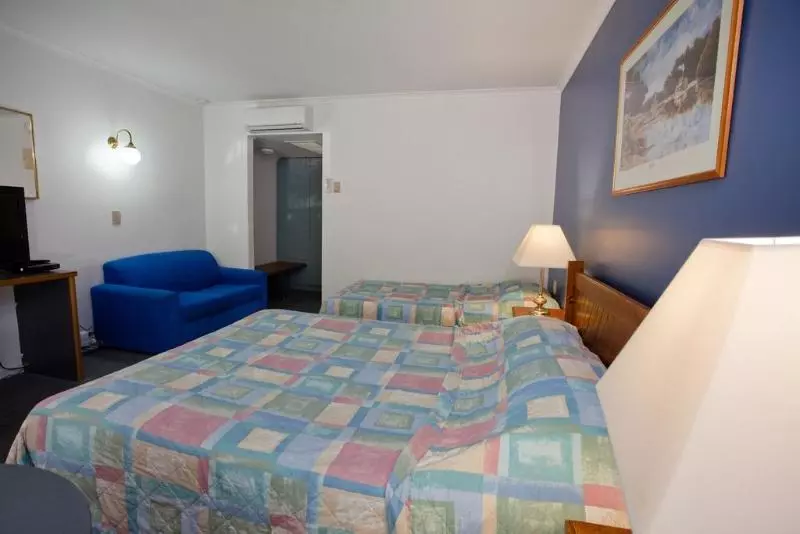 The River Boat Hotel   Echuca