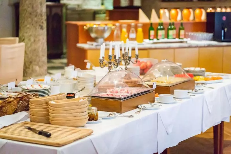 호텔 Schloss Leonstain