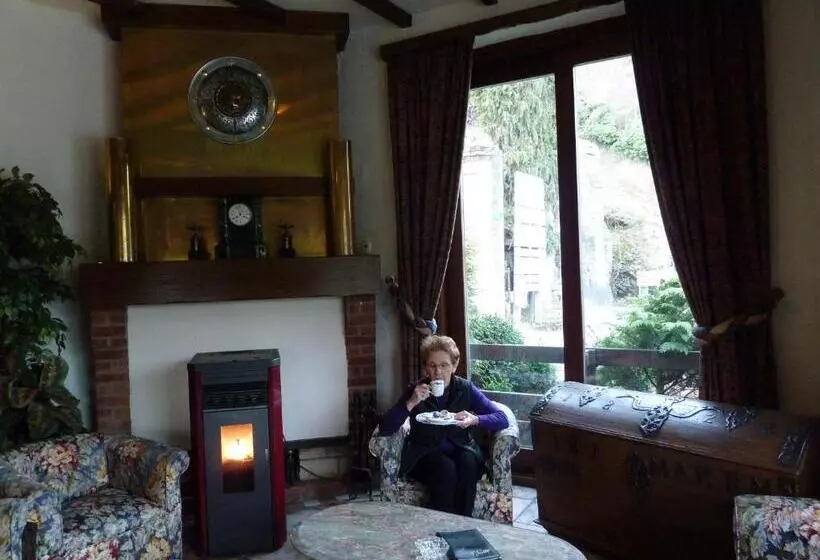 호텔 Auberge D Alsace Hôtel De France