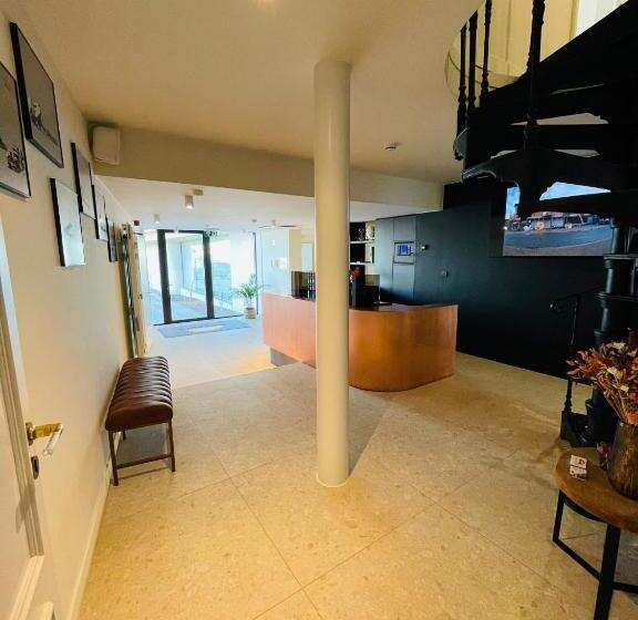 هتل Bell X Kortrijk Wevelgem