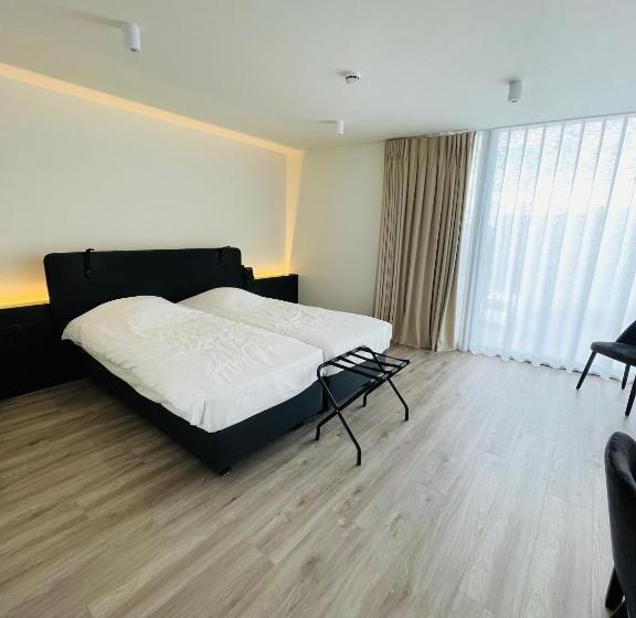 هتل Bell X Kortrijk Wevelgem