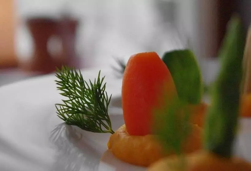 酒店 Logis Hostellerie De La Claire Fontaine