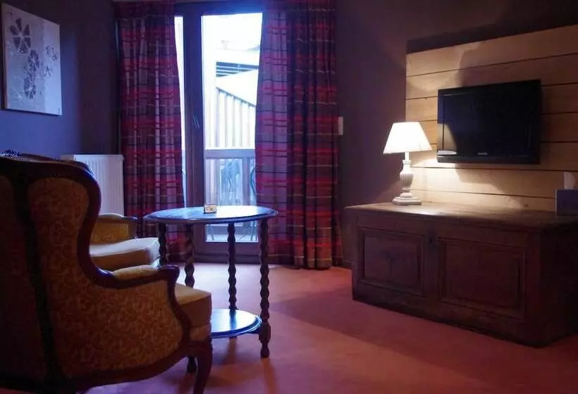 酒店 Logis Hostellerie De La Claire Fontaine