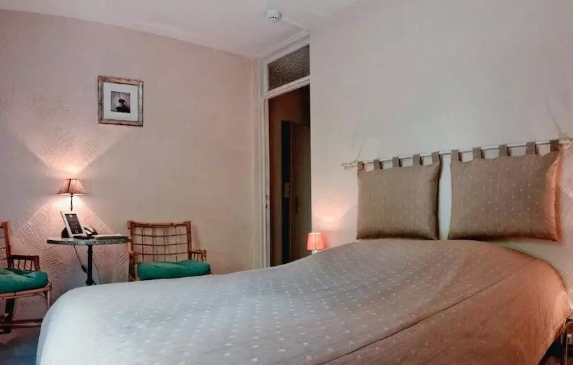 酒店 Logis Hostellerie De La Claire Fontaine