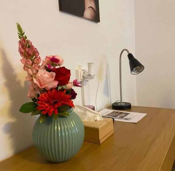 ホテル The New Fox