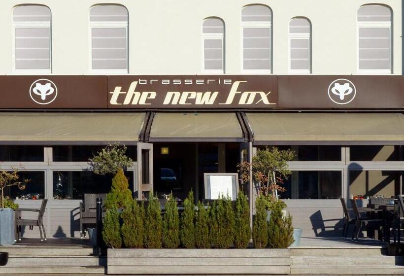 ホテル The New Fox