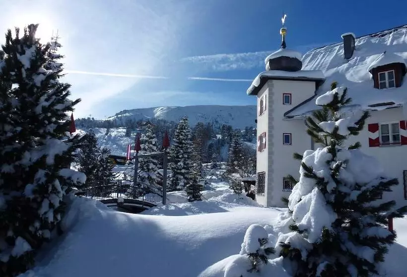 Schlosshotel Seewirt