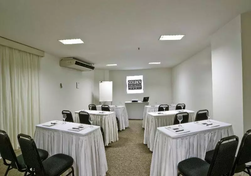 Flat Golden Fortaleza