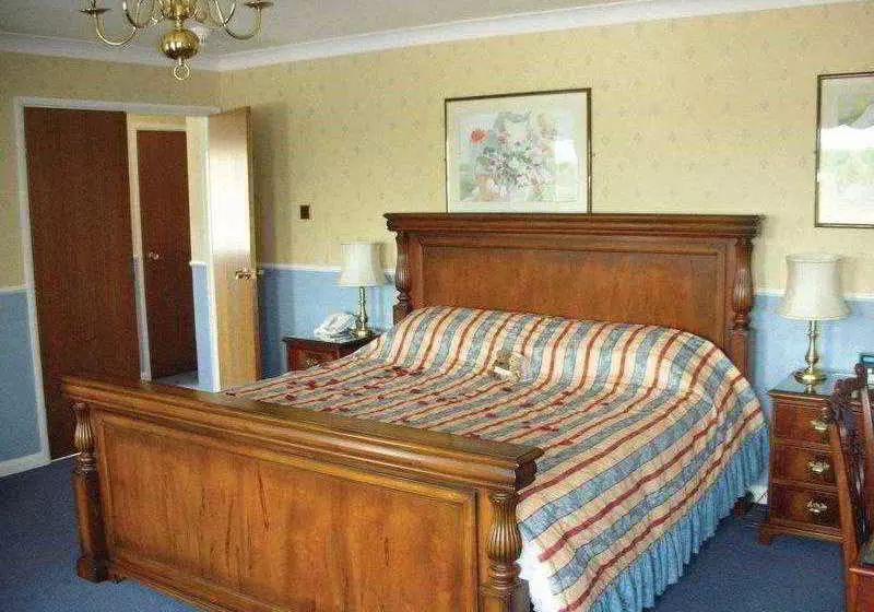 Отель Cherry Park Hall