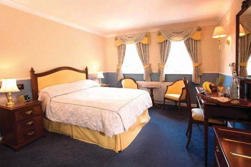 Отель Cherry Park Hall