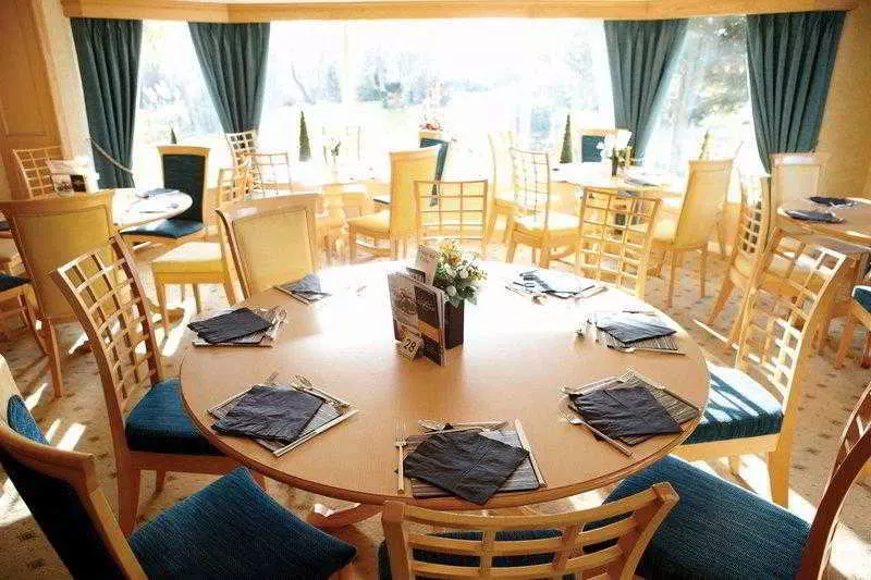 Отель Cherry Park Hall