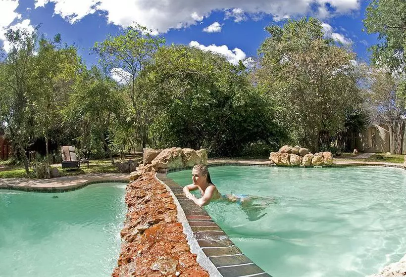 هتل Chobe Chilwero