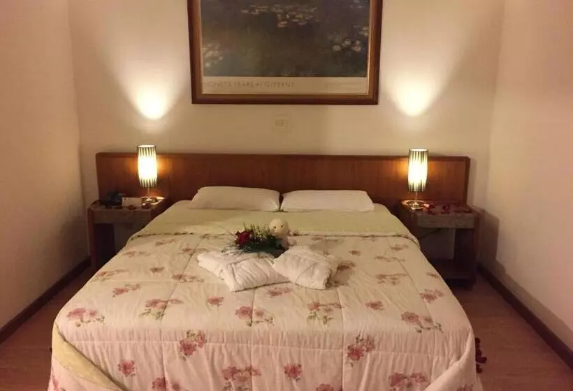 בית מלון כפרי Germânia