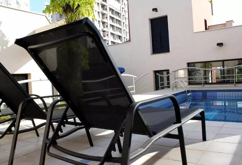 בית מלון כפרי Germânia