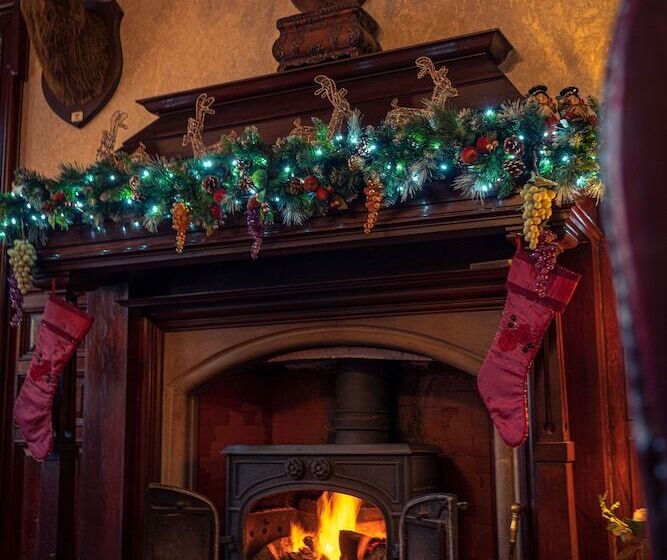 בית מלון כפרי Ledgowan Lodge