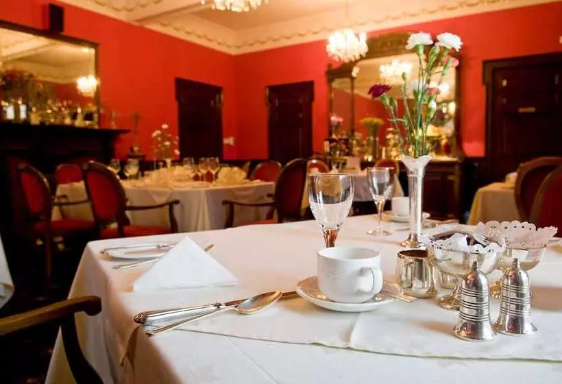 Отель Ledgowan Lodge