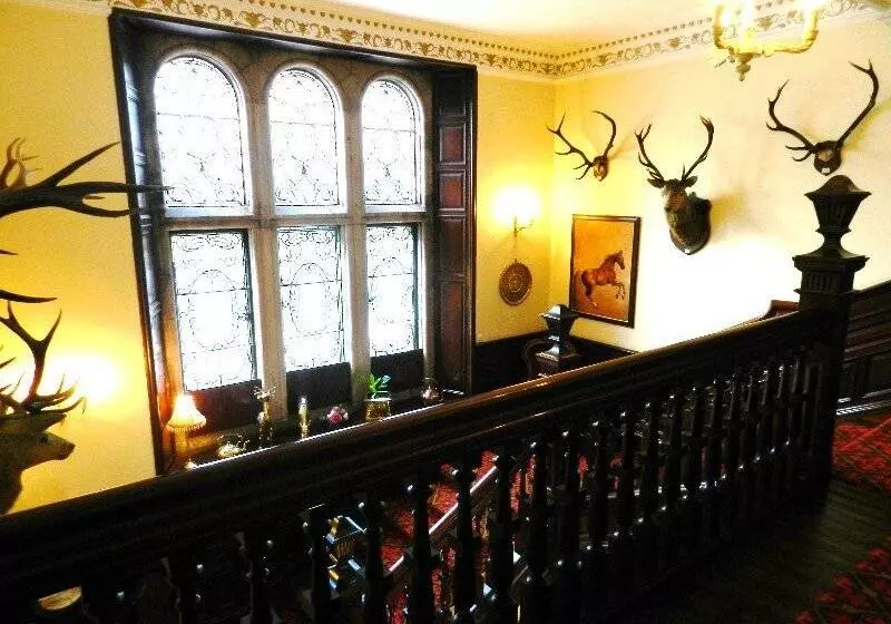 Отель Ledgowan Lodge