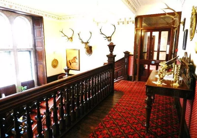 Отель Ledgowan Lodge