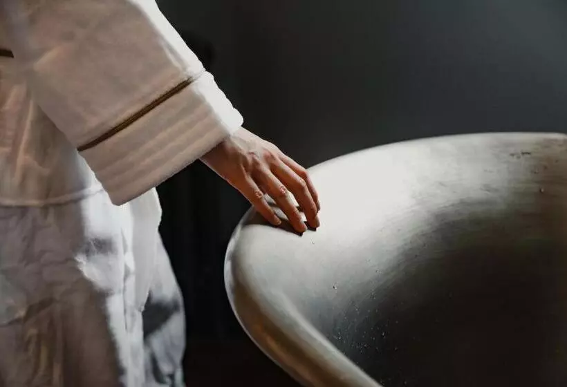 בית מלון כפרי The Alverton