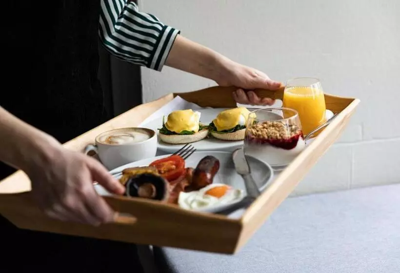 בית מלון כפרי The Alverton