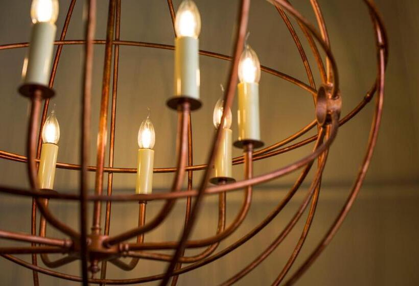 ホテル The Alverton