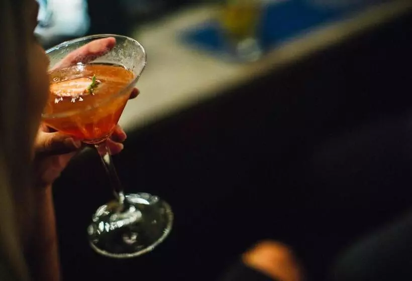 בית מלון כפרי The Alverton