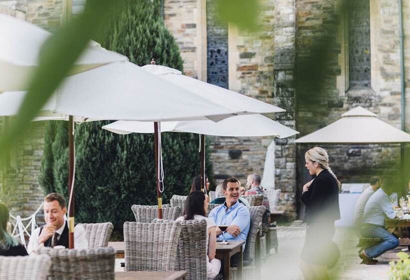 ホテル The Alverton